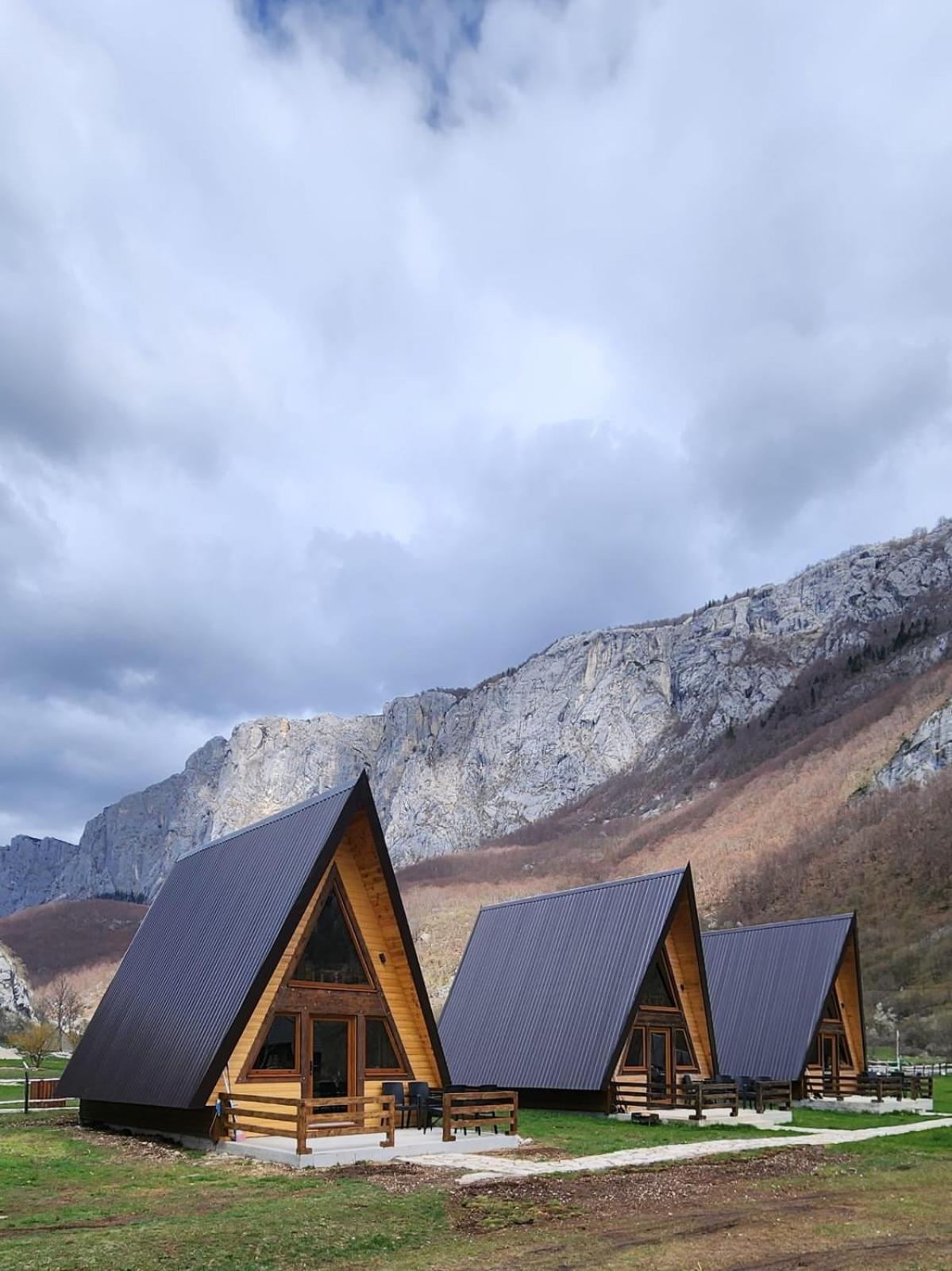 Wooden Cottages Konak Savnik Екстериор снимка