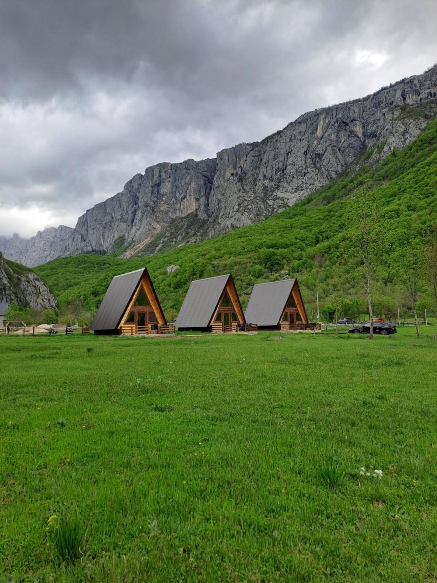 Wooden Cottages Konak Savnik Екстериор снимка