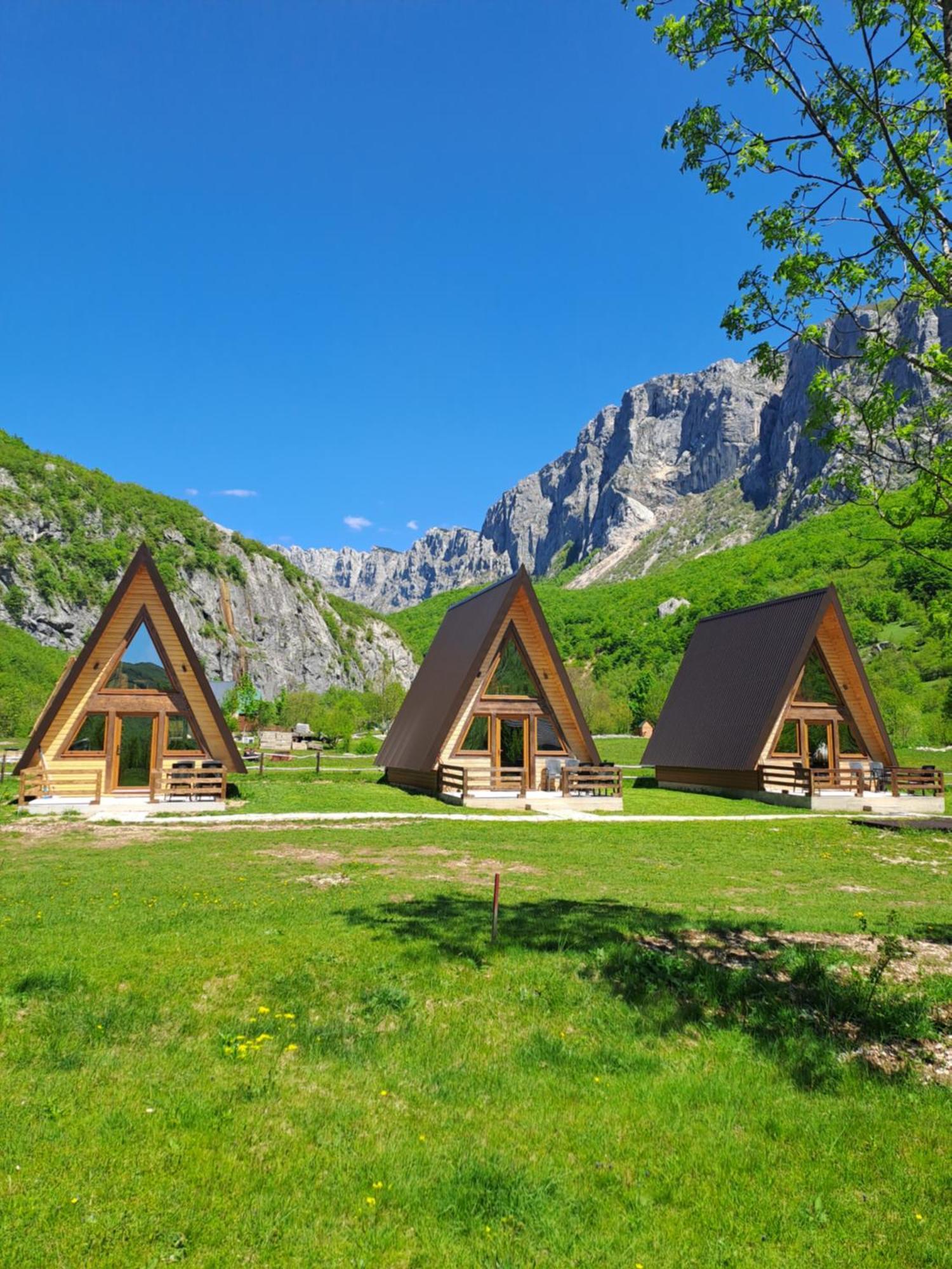 Wooden Cottages Konak Savnik Екстериор снимка