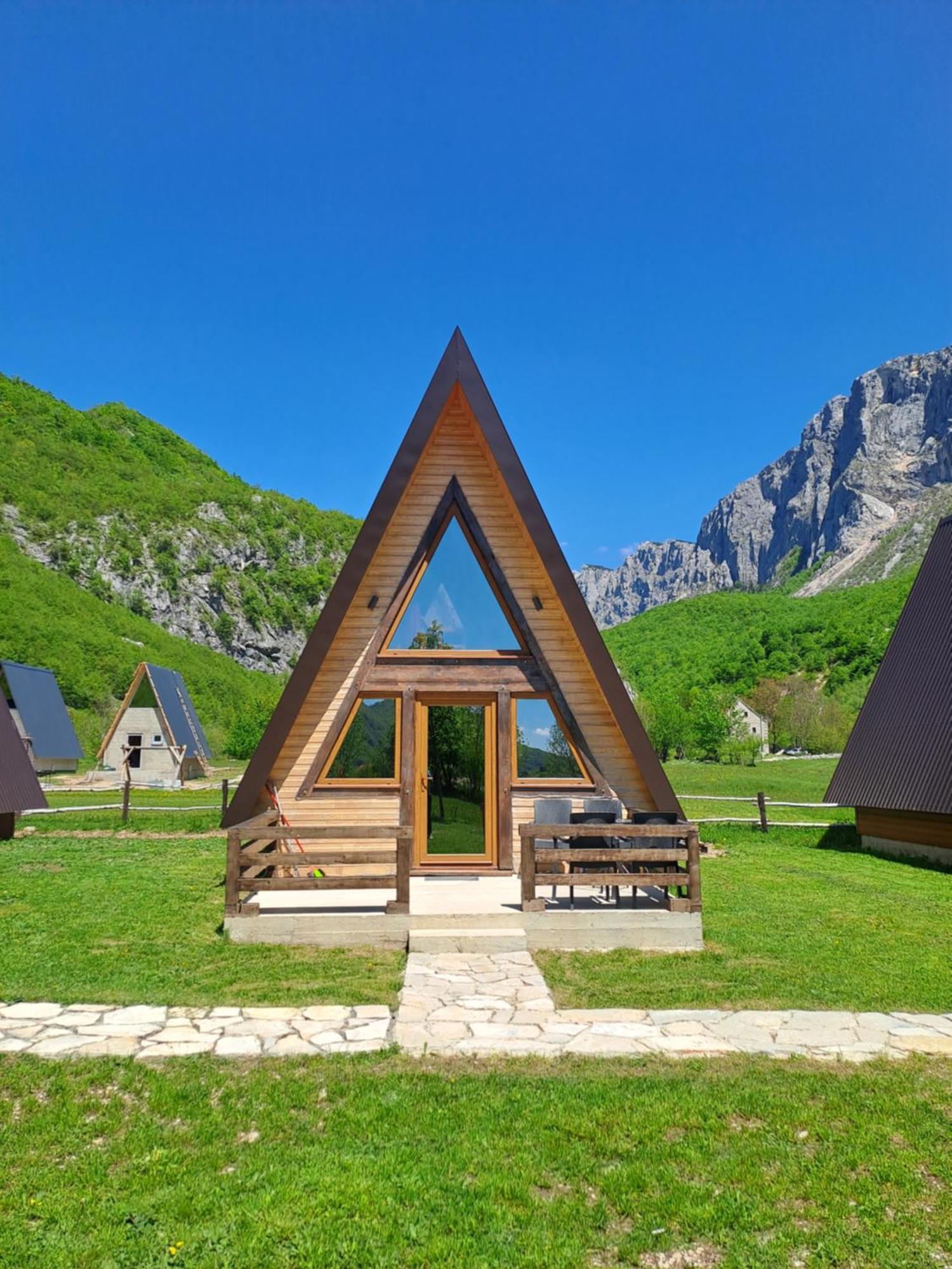 Wooden Cottages Konak Savnik Екстериор снимка